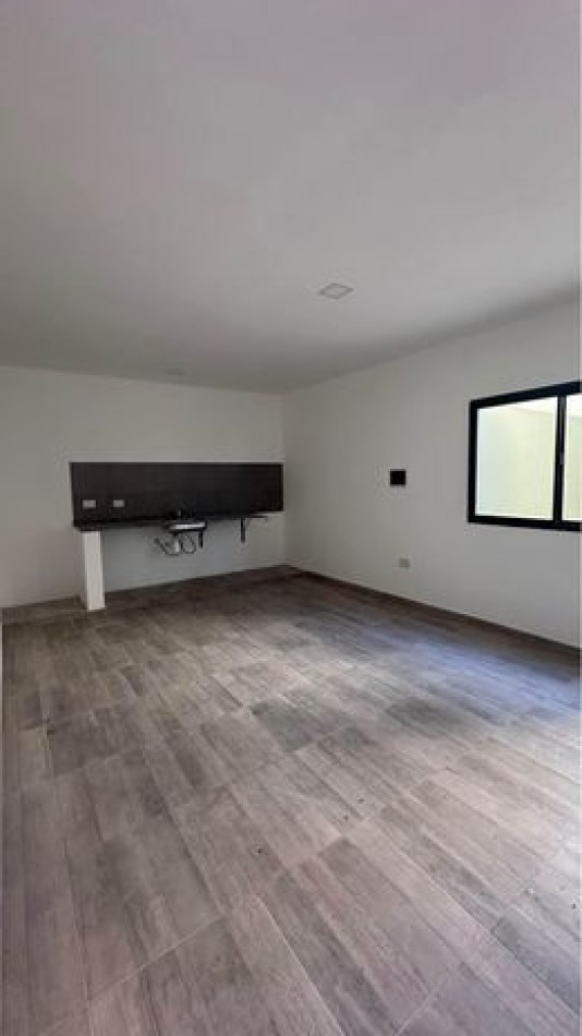 VENTA LOFT VIA AURELIA FRENTE AL AEROPUERTO