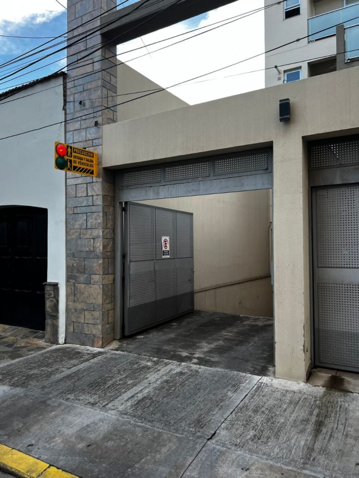 ALQUILER DEPTO ZONA SHOPPING DOS DORM CON COCHERA