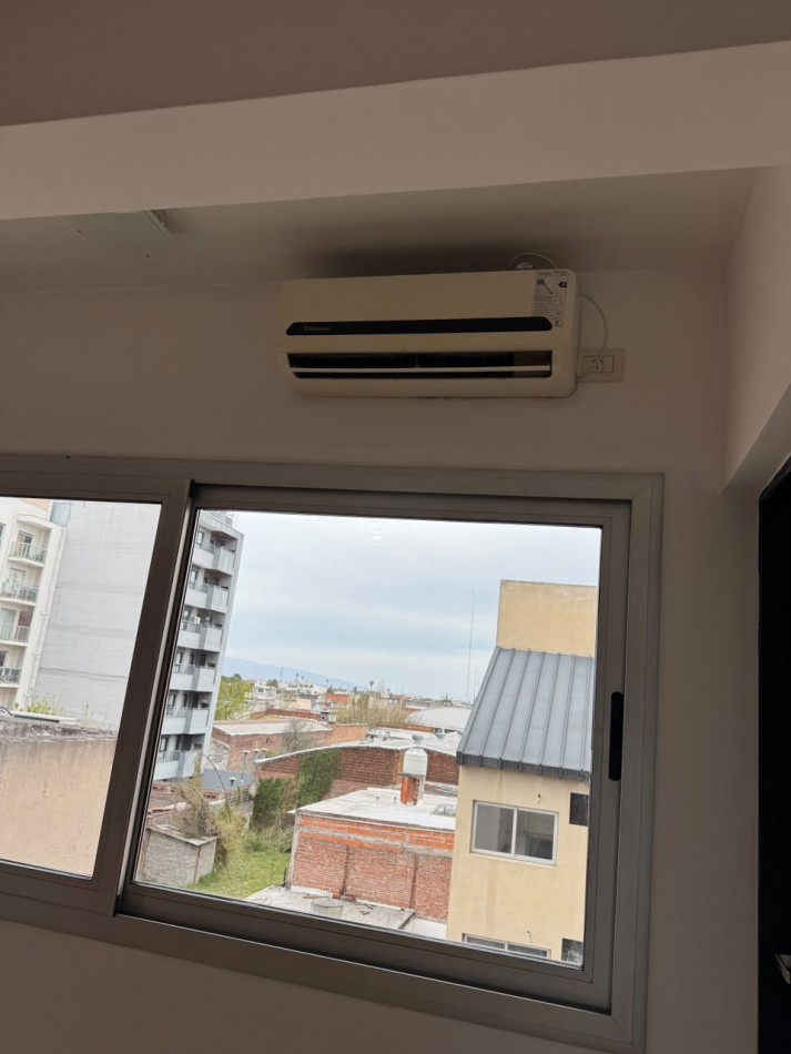 OPORTUNIDAD DEPTO VENTA MACROCENTRO
