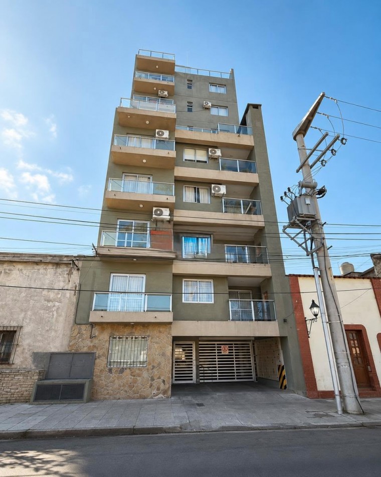 HERMOSO DEPTO DOS DORMITORIOS MACROCENTRO 