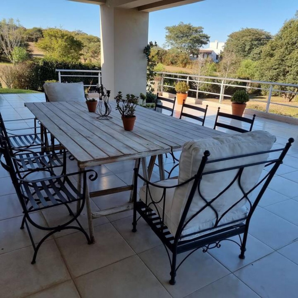 EXCLUSIVA CASA EN ALQUILER AMOBLADA ZONA NORTE