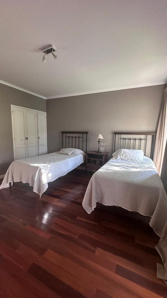 EXCLUSIVA CASA EN ALQUILER AMOBLADA ZONA NORTE
