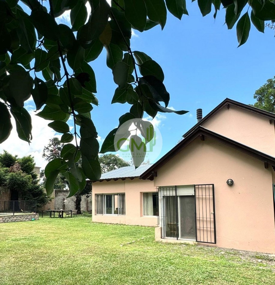 VENTA CASA A METROS DE LA IGLESIA SAN LORENZO