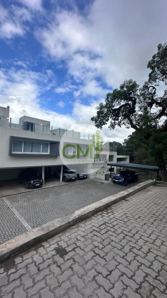 VENTA ESPECTACULAR TRIPLEX MADERO VISTAS