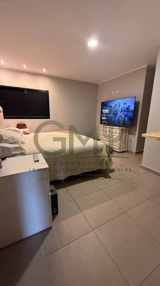 OPORTUNIDAD CASA EN LA VERBENA frente aeropuerto