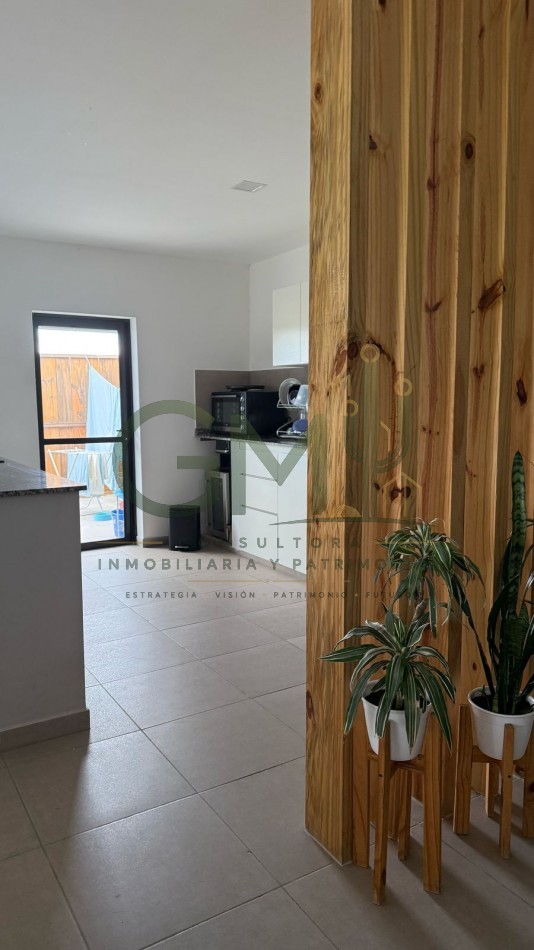 OPORTUNIDAD CASA EN LA VERBENA frente aeropuerto