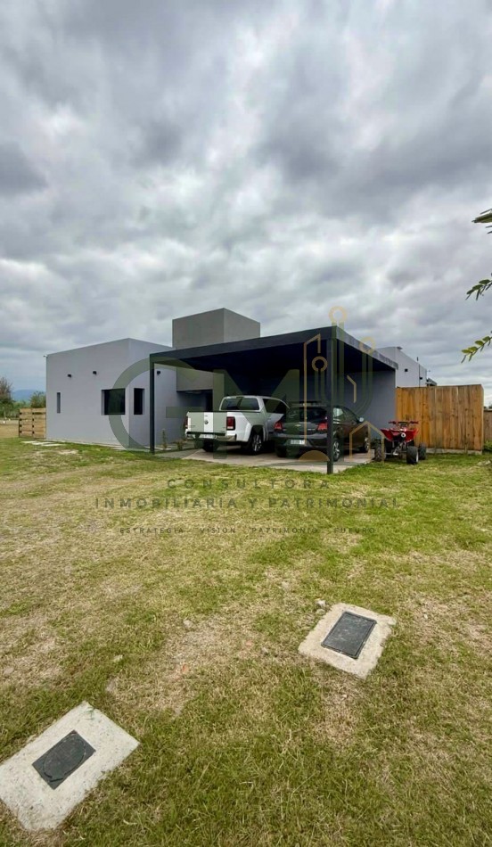 OPORTUNIDAD CASA EN LA VERBENA frente aeropuerto