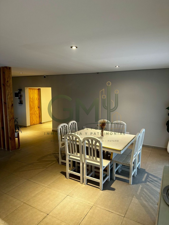 OPORTUNIDAD CASA EN LA VERBENA frente aeropuerto