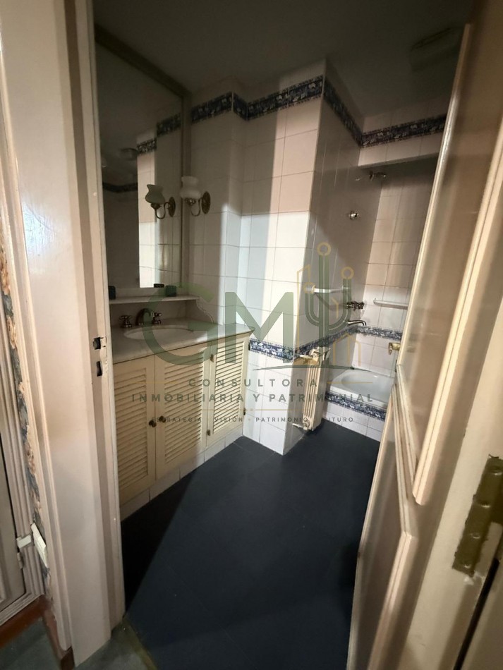 EXCLUSIVO PISO CON TERRAZA ZONA RESIDENCIAL 
