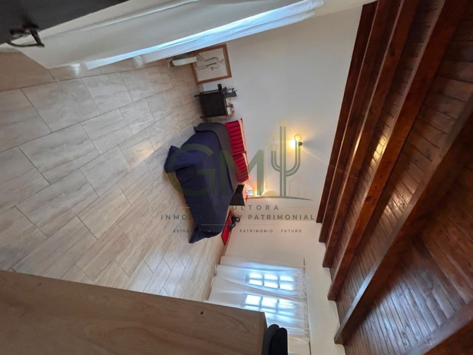 CASA 4 DORMITORIOS CON AMPLIO QUINCHO EN BARRIO EL HUAICO