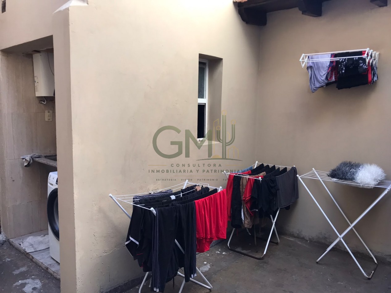 CASA 4 DORMITORIOS CON AMPLIO QUINCHO EN BARRIO EL HUAICO