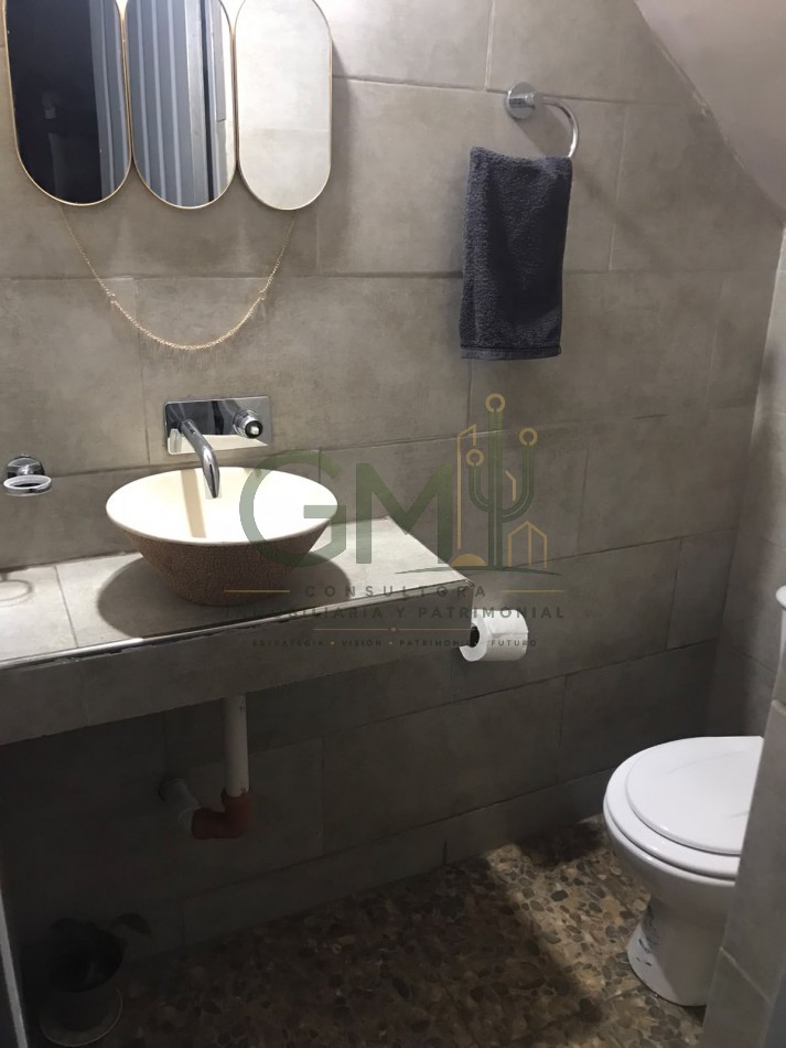CASA 4 DORMITORIOS CON AMPLIO QUINCHO EN BARRIO EL HUAICO