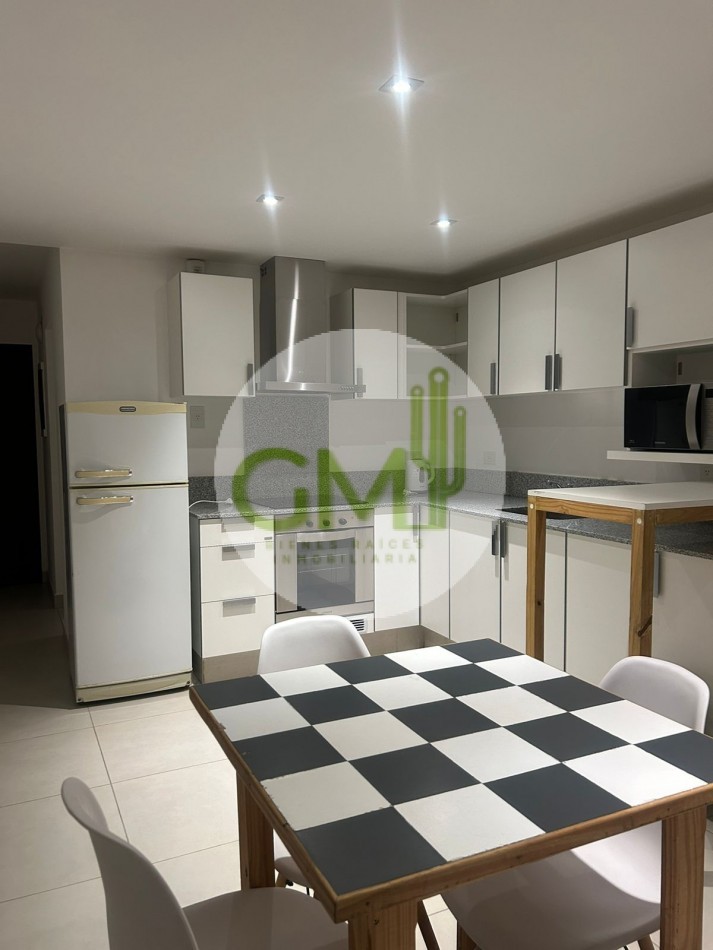 ALQUILER HERMOSO MONOAMBIENTE AMPLIO CENTRICO