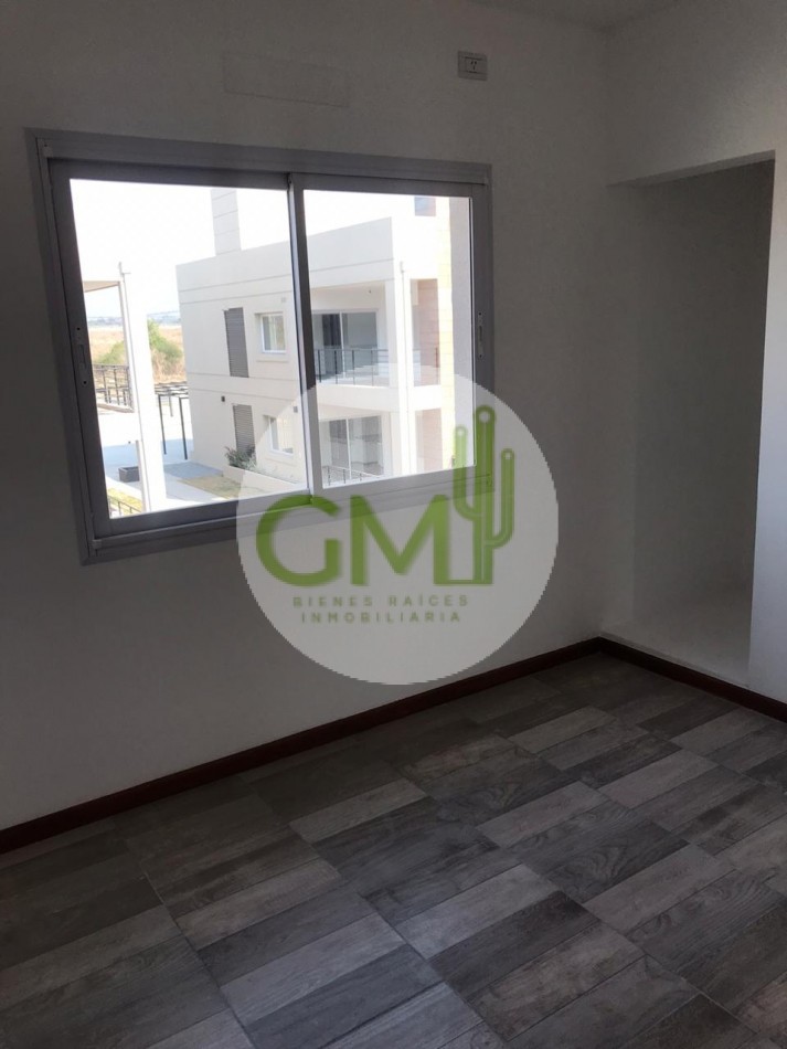 VENTA DUPLEX  IMPECABLE OPORTUNIDAD