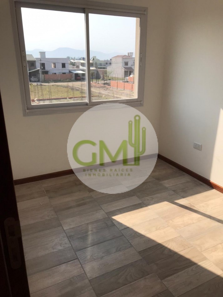 VENTA DUPLEX  IMPECABLE OPORTUNIDAD