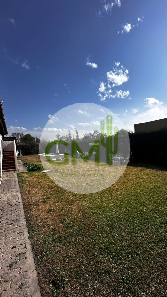 HERMOSA CASA EN VENTA EN LOS OLMOS