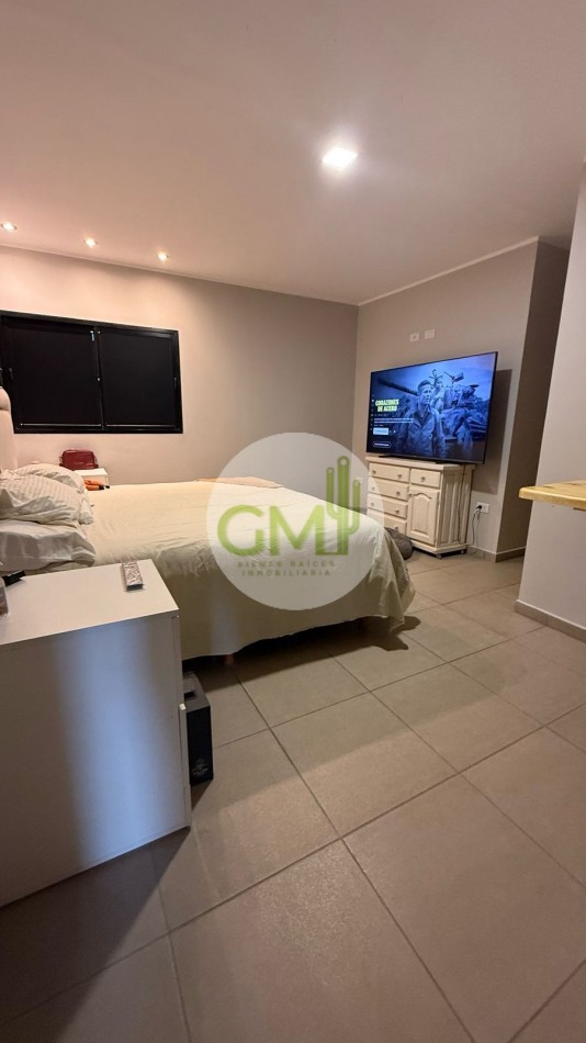 OPORTUNIDAD CASA EN LA VERBENA frente aeropuerto