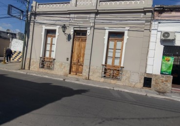 INVERSORES OPORTUNIDAD HERMOSA CASA RECICLADA EN MACROCENTRO
