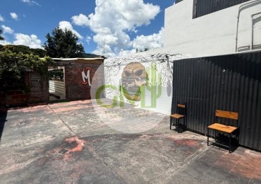 LOCAL COMERCIAL APTO GASTRONOMIA U OTROS RUBROS EN PPAL AVENIDA DE TRES CERRITOS