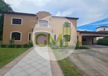 ESPECTACULAR PROPIEDAD EN VILLA SAN LORENZO